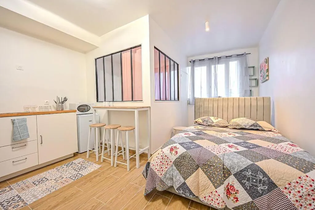 Appartement Parisien - Gambetta شقة باريس
