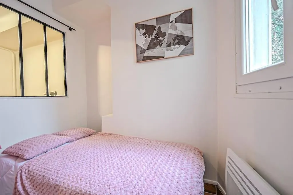 Appartement Parisien - Gambetta France